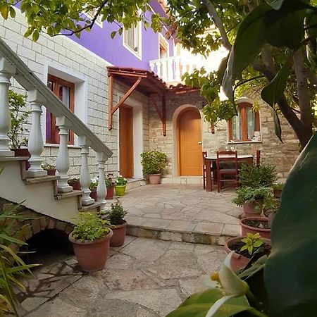 Guesthouse Hlias Gloria Berat Esterno foto