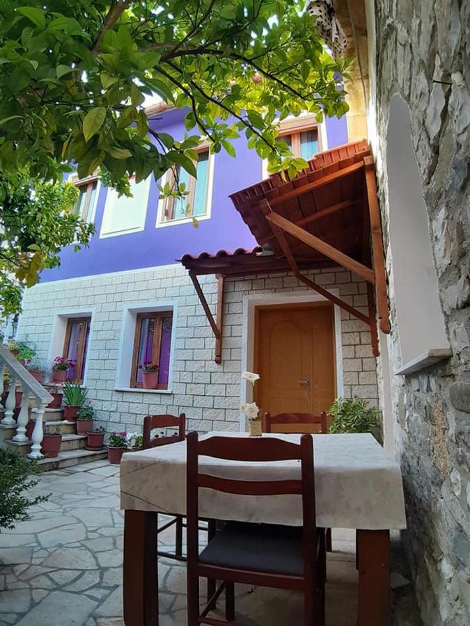 Guesthouse Hlias Gloria Berat Esterno foto